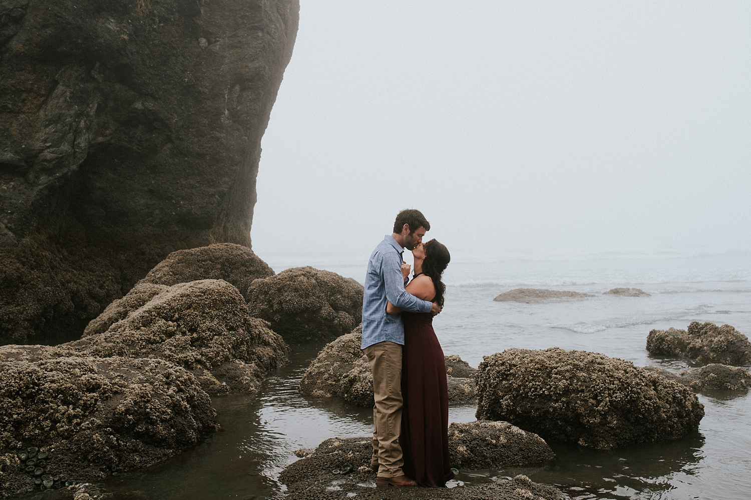 Engagement session ideas in the PNW | Meg Newton Photography