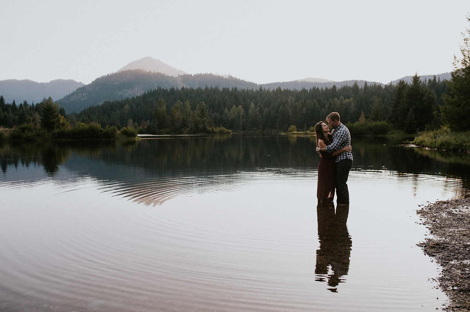 Mountain view engagement session at Gold Creek Pond | Meg Newton Photography 