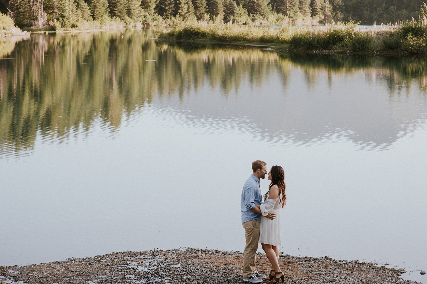 Seattle Engagement Session at Gold Creek Pond | Meg Newton Photography