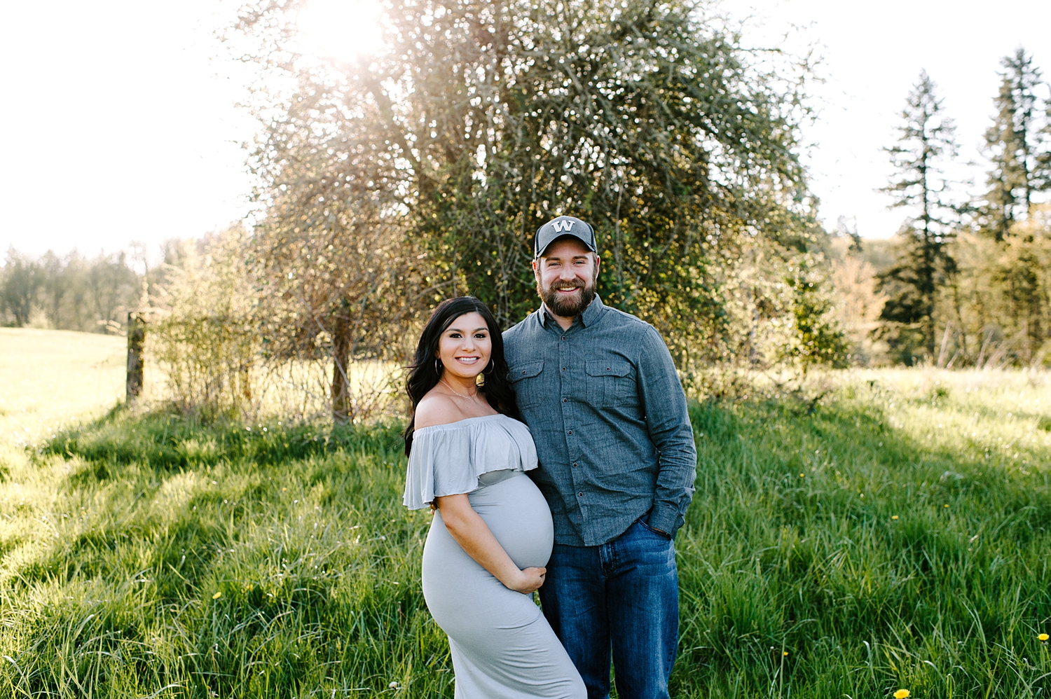 Outdoor maternity session with Seattle Maternity and Newborn Photographer, Meg Newton Photography 