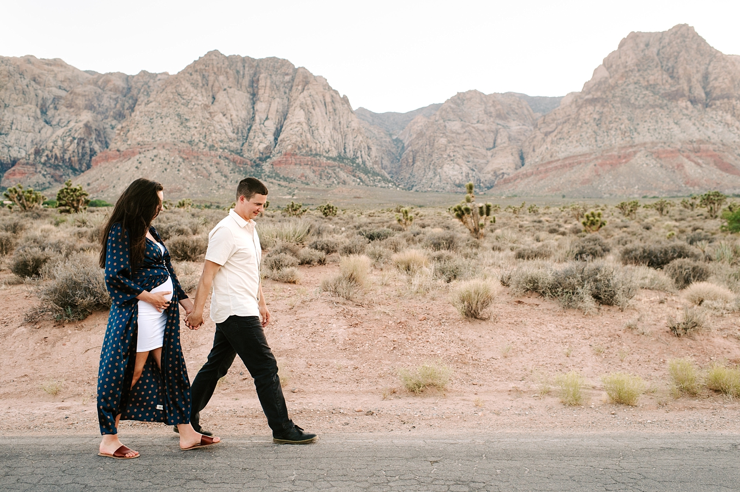 Couples maternity photoshoot in the Las Vegas desert with Meg Newton Photography 