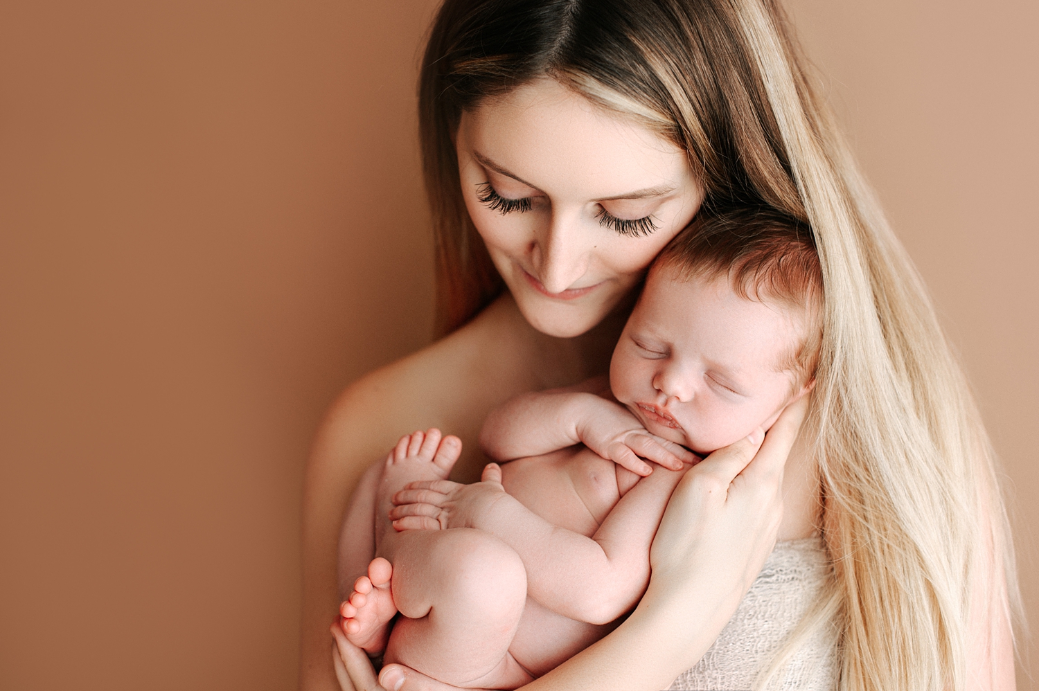 Mama and Baby during posed newborn baby session in Tacoma, WA | Meg Newton Photography 