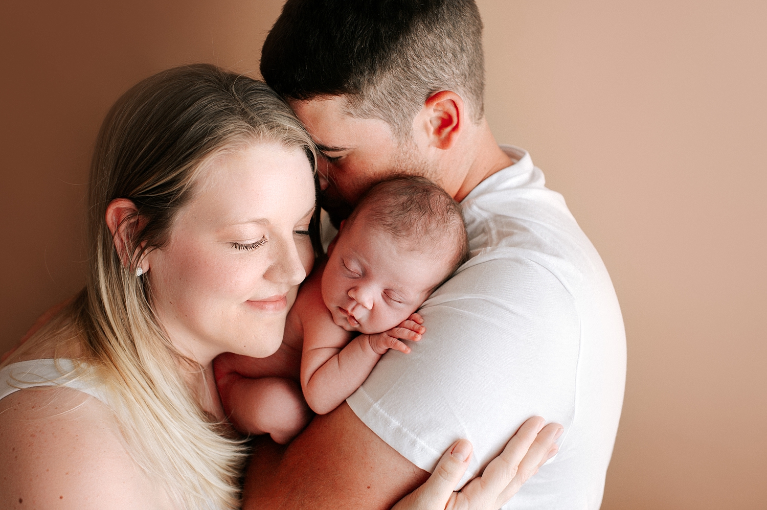 Parent poses | Studio Newborn Session with Tacoma-Seattle Posed Newborn Photographer, Meg Newton Photography