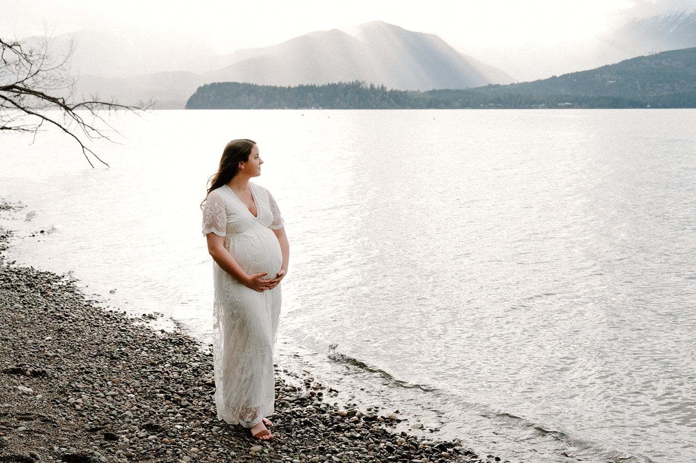 Gig Harbor Maternity session at Hood Canal. Photo by Meg Newton Photography.